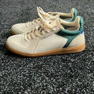 Rothy’s Men’s size 8 green sneaker RS01